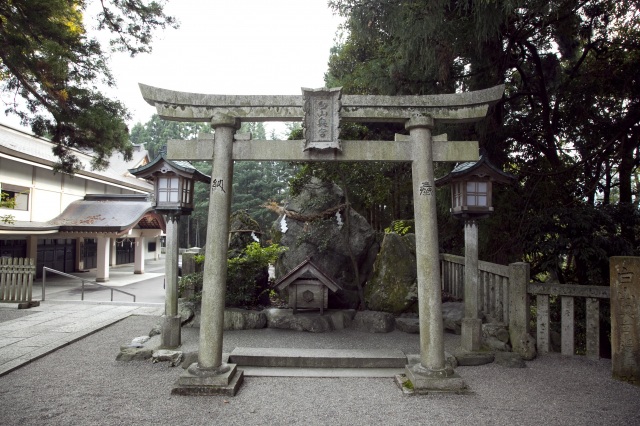 白山比咩神社１（奥宮）