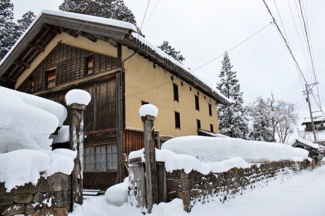 冬の山岸家（）