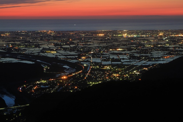 手取扇状地夕景（）