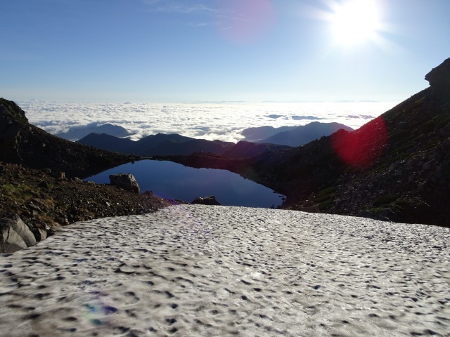 朝の翠ケ池（白山）