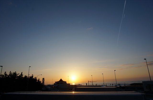 冬の徳光海岸の夕日2