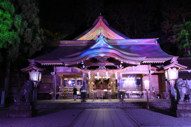 白山比咩神社　ライトアップ（）