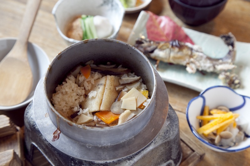 昼食(イメージ)